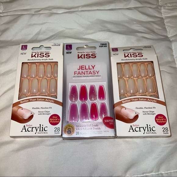 Kiss Nails (3 Pack Bundle) 💅🏾 - Picture 2 of 6